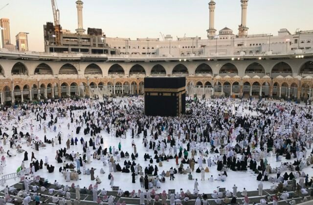 Pilgrims gathered around the Kaaba during Ramadan Umrah